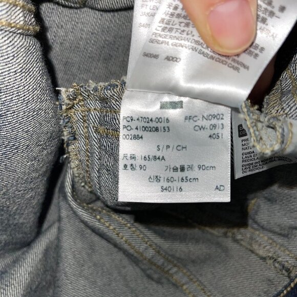 Levi's Women's Denim Trucker Jacket Blue Size Small Pure Cotton Cuffs Buttons - Picture 12 of 15